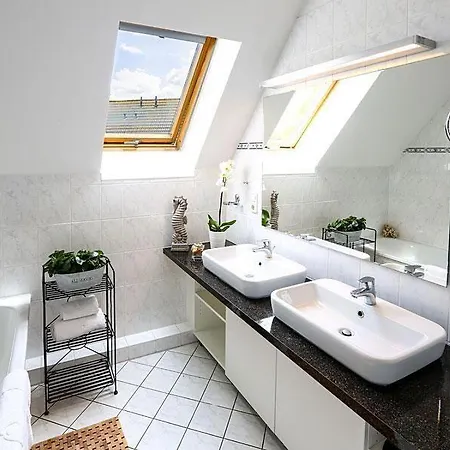 Seepferdchen, 08a, Haus Ruegen 8a Nienhagen